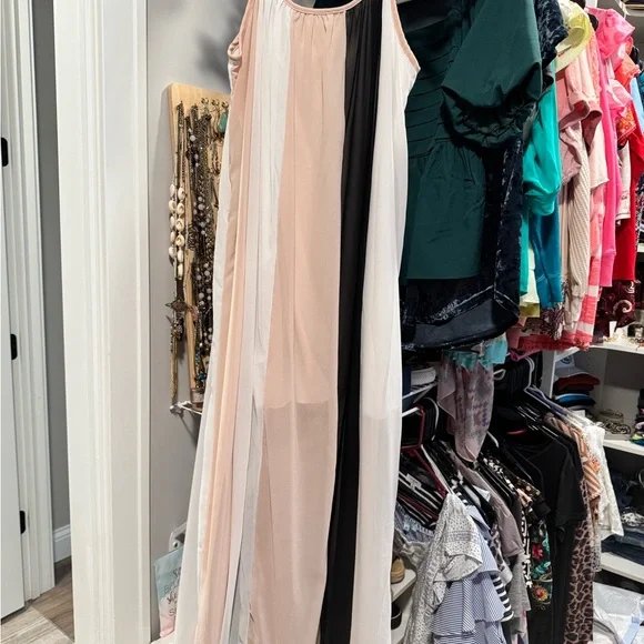 NWOT- Tan and Black Maxi Sundress with Spaghetti Straps - Picture 2 of 4